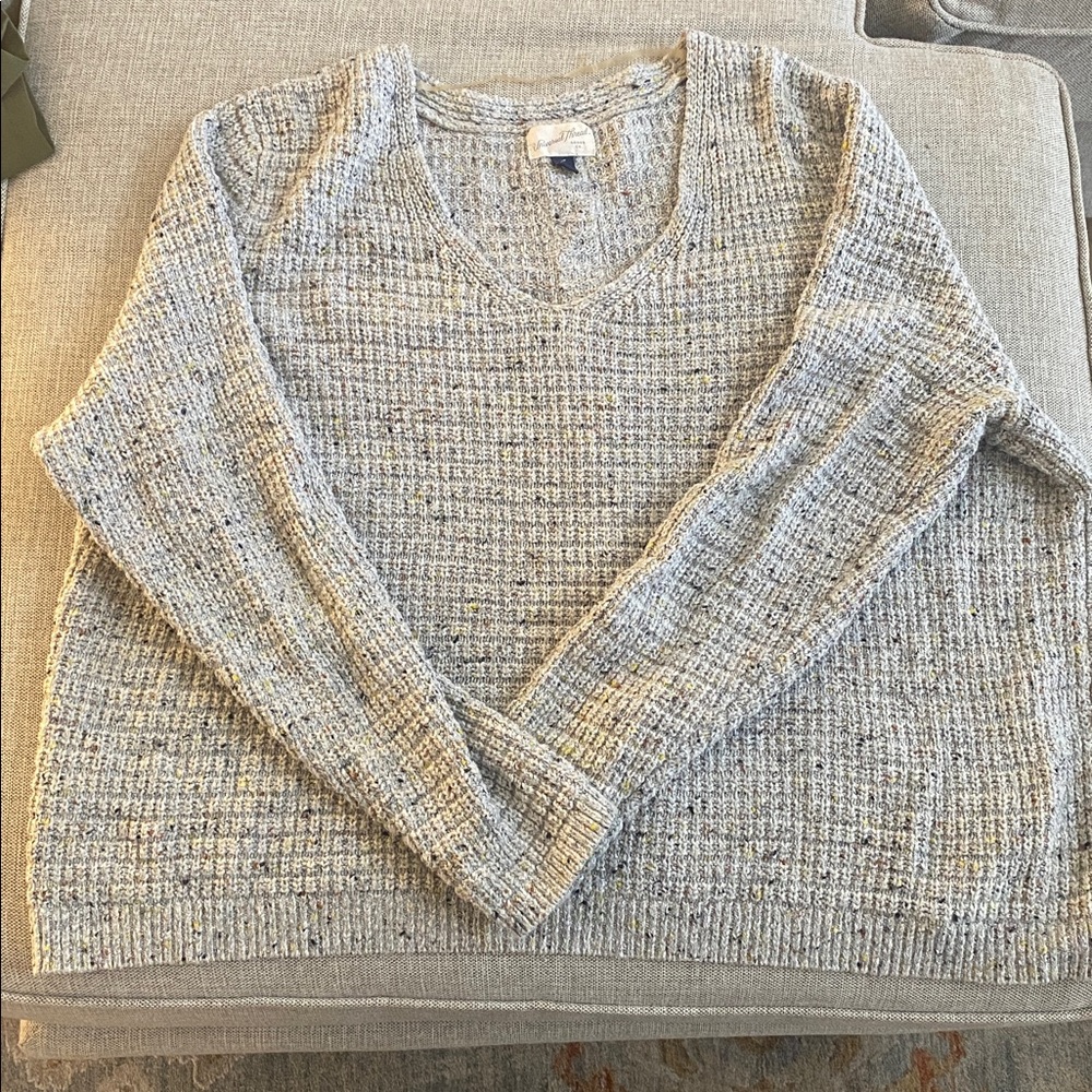 Universal Thread Speckled Gray Knit Sweater